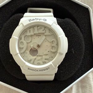 New in orig case Casio Baby-G White Shock Resistant Watch Vintage 2000’s